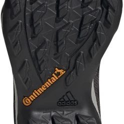 Adidas TERREX AX3 Chaussures de randonnée Femme, noir -Chaussures Soldes Boutique adidas terrex ax3 hiking shoes women dgh solid grey core black purple tint 6
