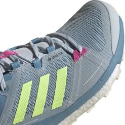 Adidas TERREX Skychaser 2 GTX Chaussures de randonnée Femme, jaune/noir -Chaussures Soldes Boutique adidas terrex skychaser 2 gtx hiking shoes women hazy blue hi res yellow screaming pink 3