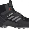 Adidas TERREX Swift R3 Mid Gore-Tex Chaussures de randonnée Homme, noir/bleu 8 Adidas TERREX Swift R3 Mid Gore-Tex Chaussures de randonnée Homme, noir/bleu -Chaussures Soldes Boutique adidas terrex swift r3 mid gore tex hiking shoes men core black grey three solar red 1 1