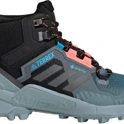 Adidas TERREX Swift R3 Mid GTX Chaussures de randonnée Femme, noir/bleu 8 Adidas TERREX Swift R3 Mid GTX Chaussures de randonnée Femme, noir/bleu -Chaussures Soldes Boutique adidas terrex swift r3 mid gtx hiking shoes women core black grey five acid red 3 1
